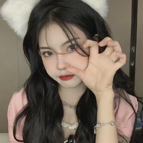 婚前不挨我，婚后老婆贴贴